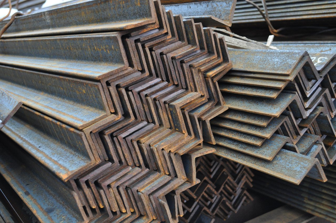 Уголок металлический: стандарты размеров и ГОСТ Уголок металлический: стандарты размеров и ГОСТ